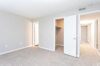 A walk in closet